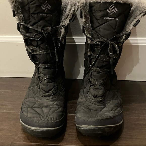 Columbia black winter boots.  200gram.  Waterproof.  EUC! - Picture 9 of 11